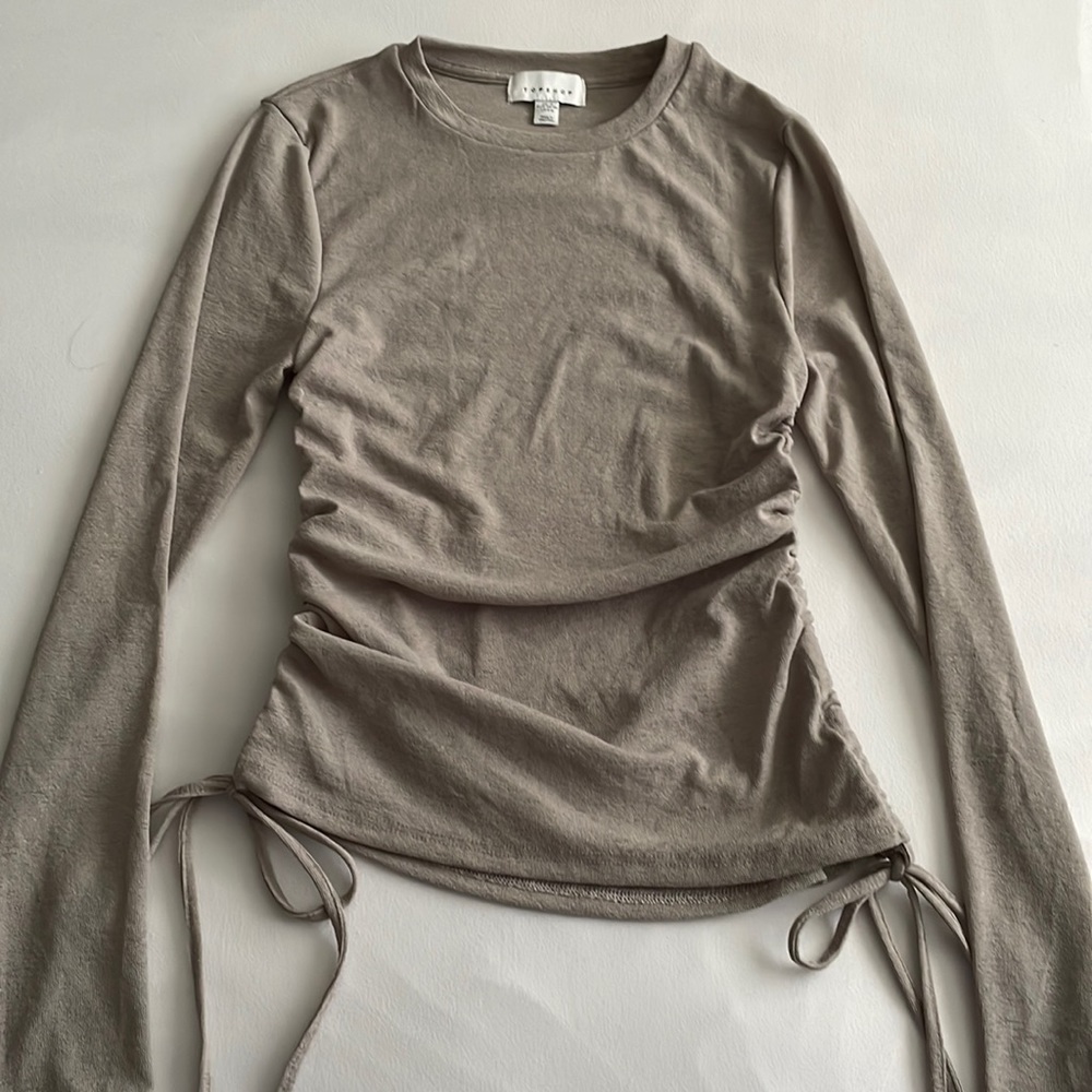 TOPSHOP beige longe sleeve with ties on side